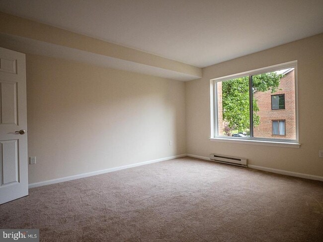 Building Photo - 15210 Elkridge Way