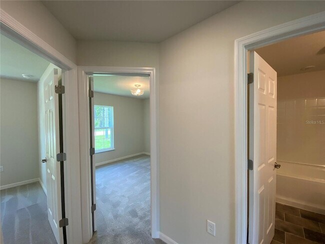 Building Photo - 8180 N Wakefield Dr