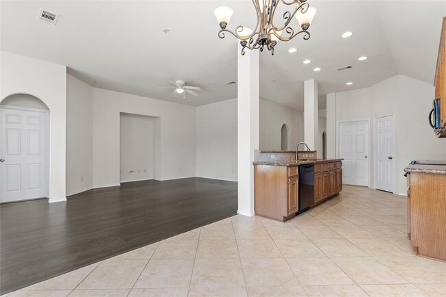 Building Photo - 11047 Pierce Valley Dr