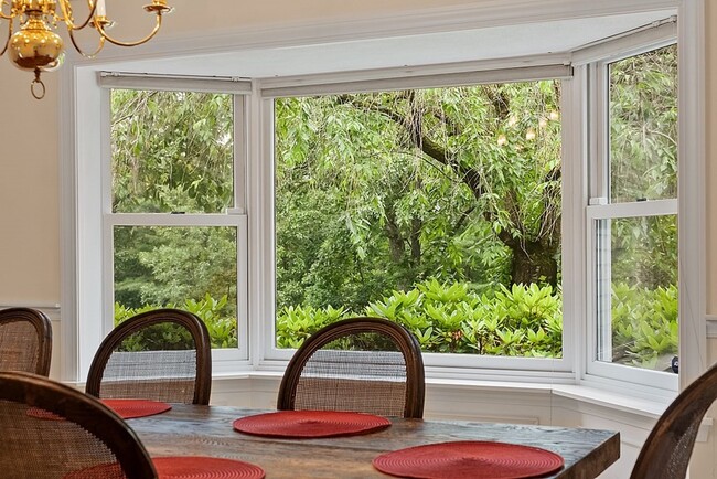 Building Photo - 2 Sunset Ridge