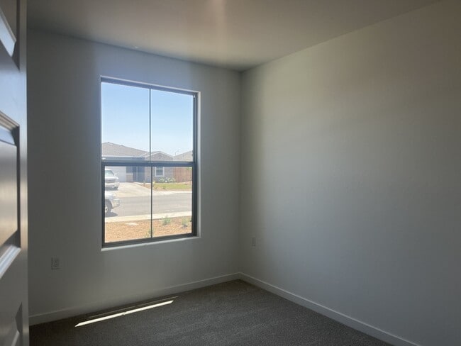 Building Photo - 7319 Olive Wood Dr