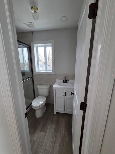 Building Photo - 69 Nashville St