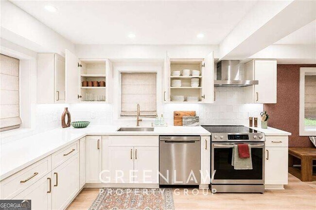 Building Photo - 3250 Wynn Dr