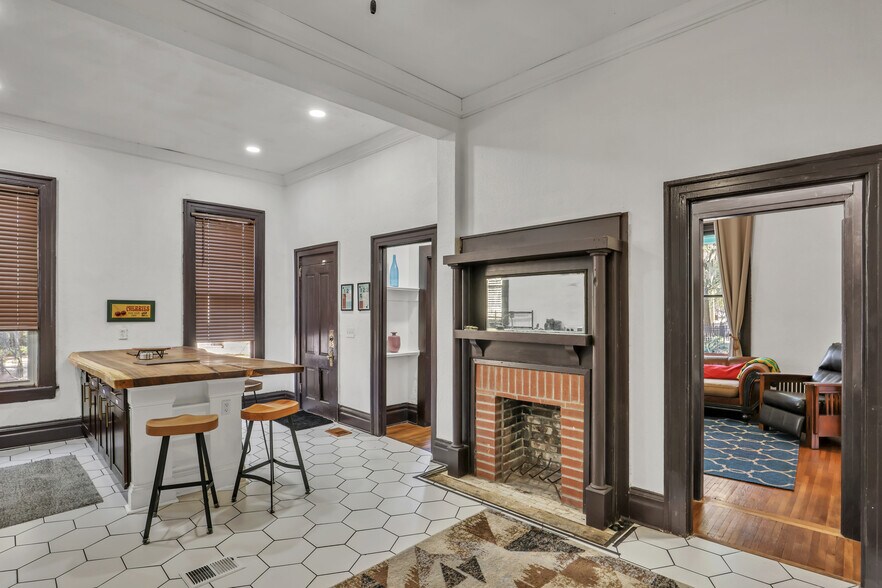 Kitchen/ Dining Area - Common Space - 51 E 4th St