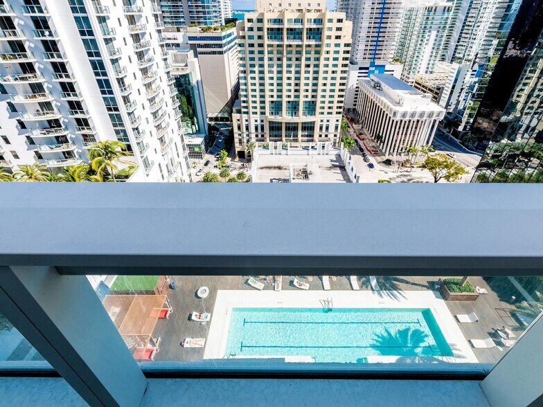 Building Photo - 1080 Brickell Ave