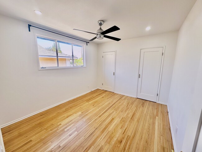 Building Photo - 12735 Fairford Ave
