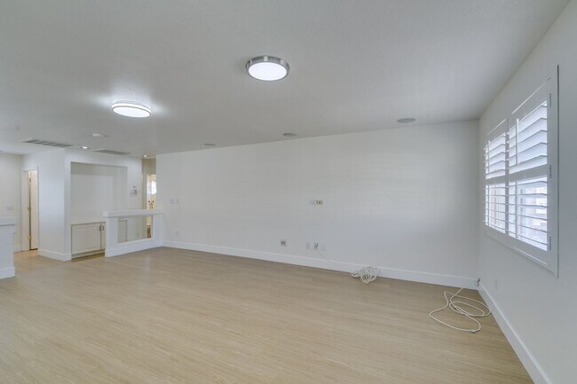 Building Photo - Fabulous Southern Highlands Property