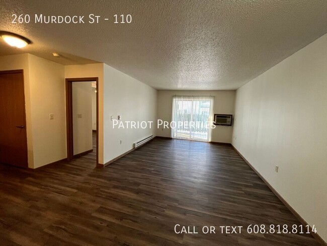 Building Photo - 260 Murdock St