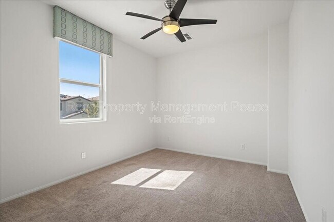 Building Photo - 628 Wounded Star Ave