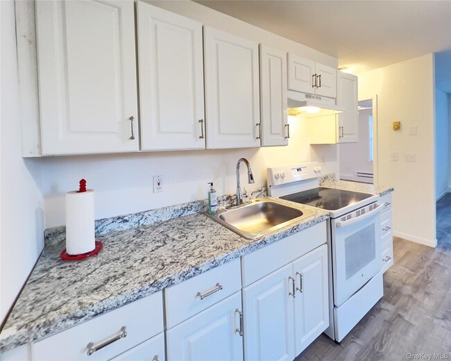 Building Photo - 330 Horsepound Rd