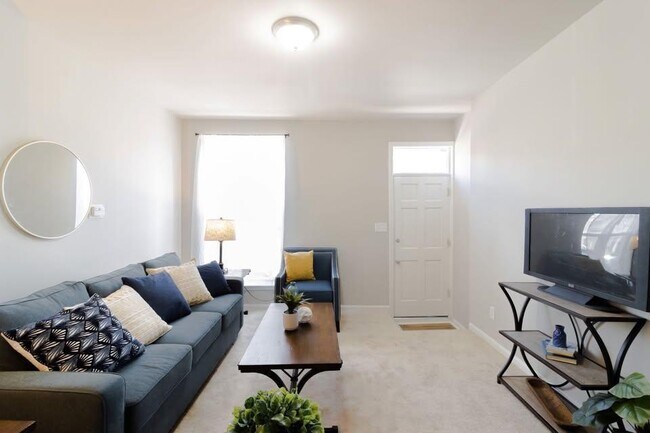 Building Photo - 220 N Collington Ave