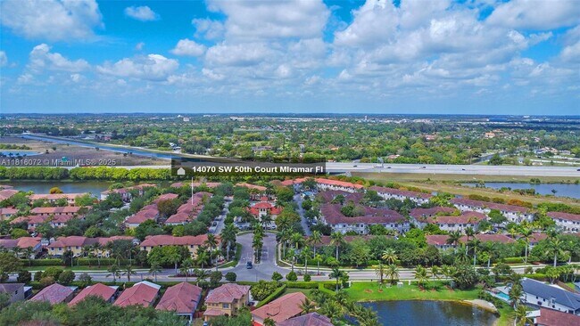 Building Photo - 14070 SW 50th Ct
