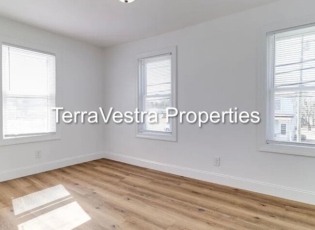 Building Photo - 3 Bed Single Family in Port Norris. Eligib...