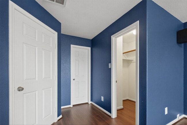 Building Photo - 1314 Glenwood Canyon Ln