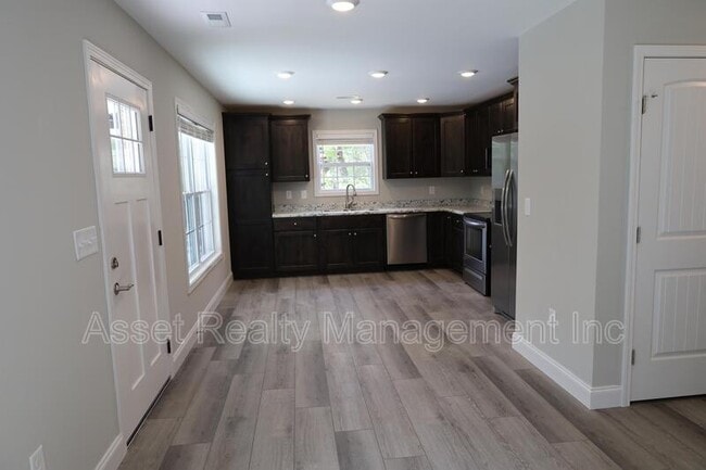 Building Photo - 159 Wade Ln