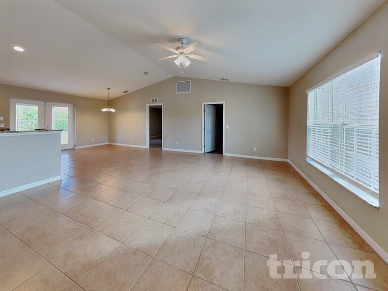 Building Photo - 12572 Buffing Rd