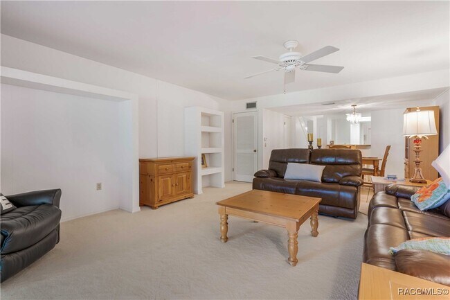 Building Photo - 210 E Glassboro Ct