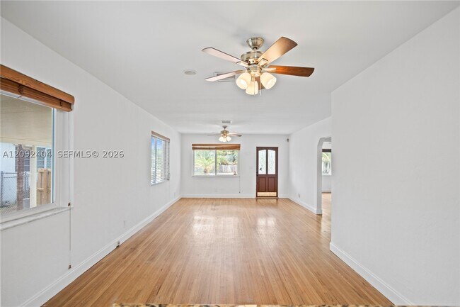Building Photo - 2530 Fillmore St