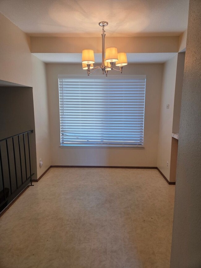 Building Photo - 3617 Scottsboro Dr