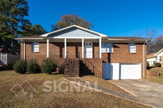 Building Photo - 1228 Huffman Rd