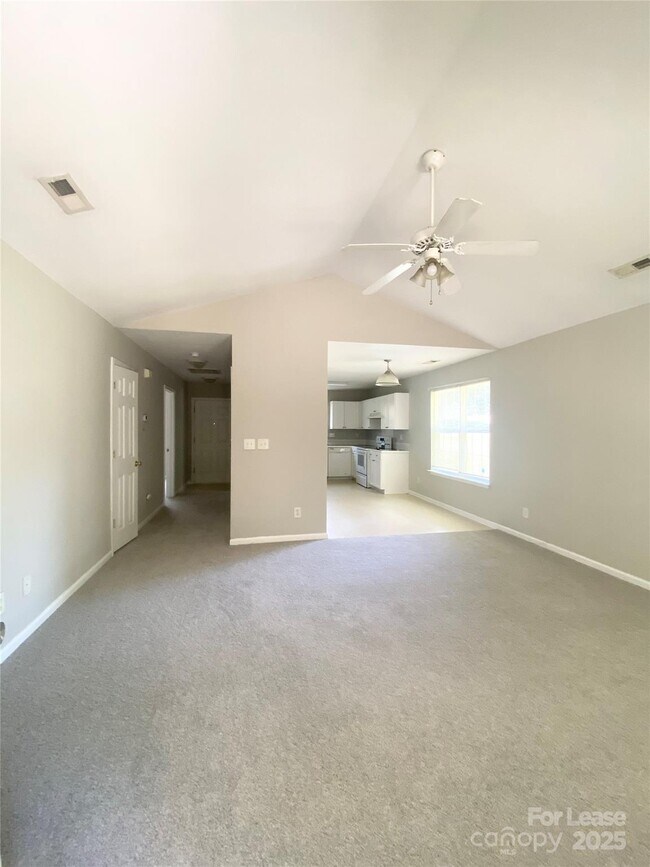 Building Photo - 5522 Stone Bluff Ct
