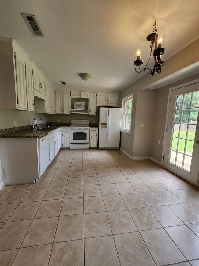 Building Photo - Foxhill Commons Subdivision