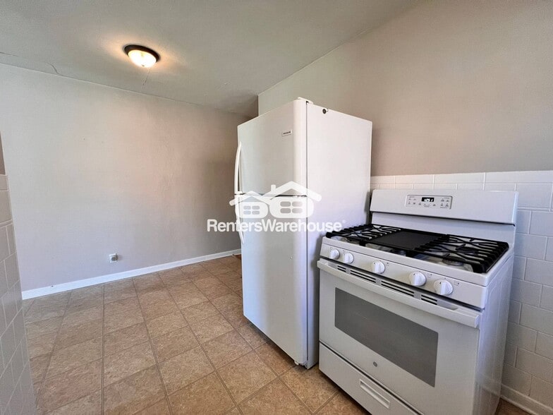 Building Photo - 1144 Polk Blvd