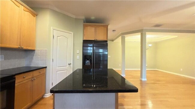 Building Photo - 2398 Meadow Falls Ln