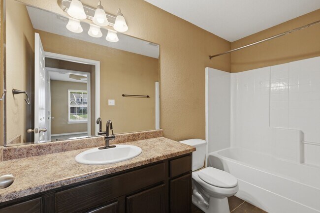Building Photo - 2484 Horse Shoe Dr