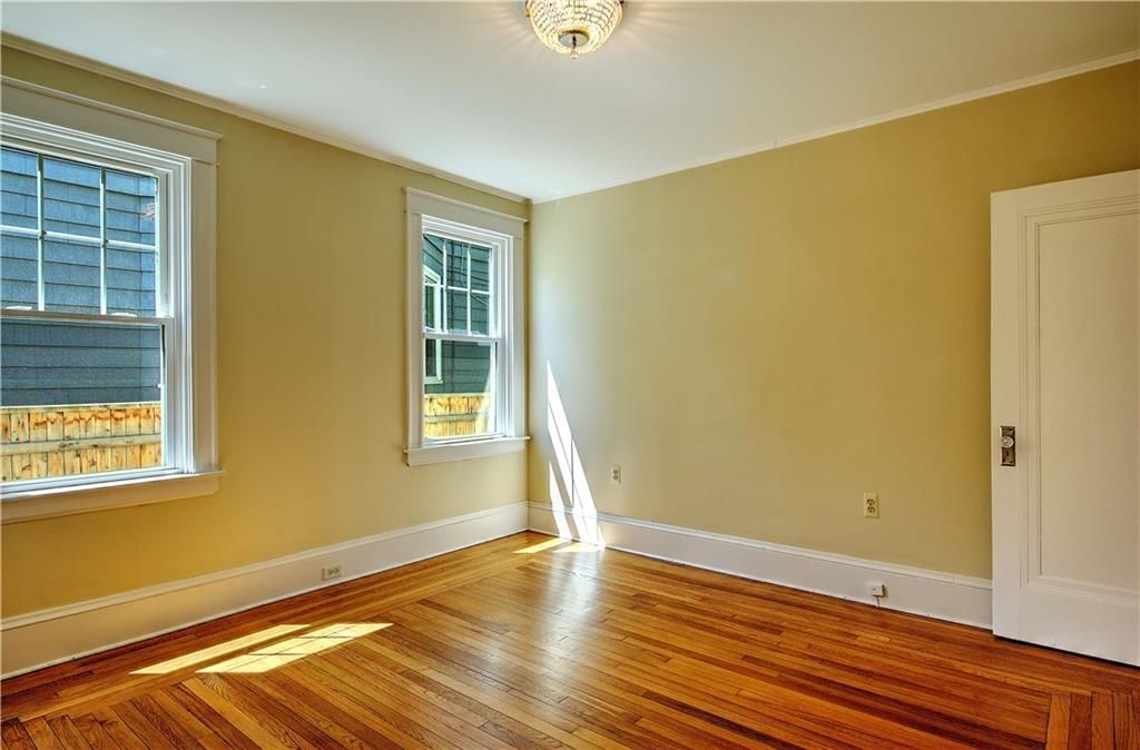 Building Photo - 67 E Manning St