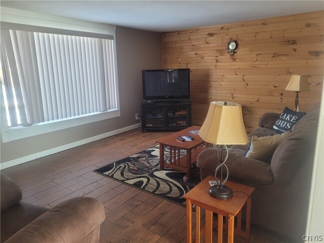 Building Photo - 2 S Rainbow Shores Rd