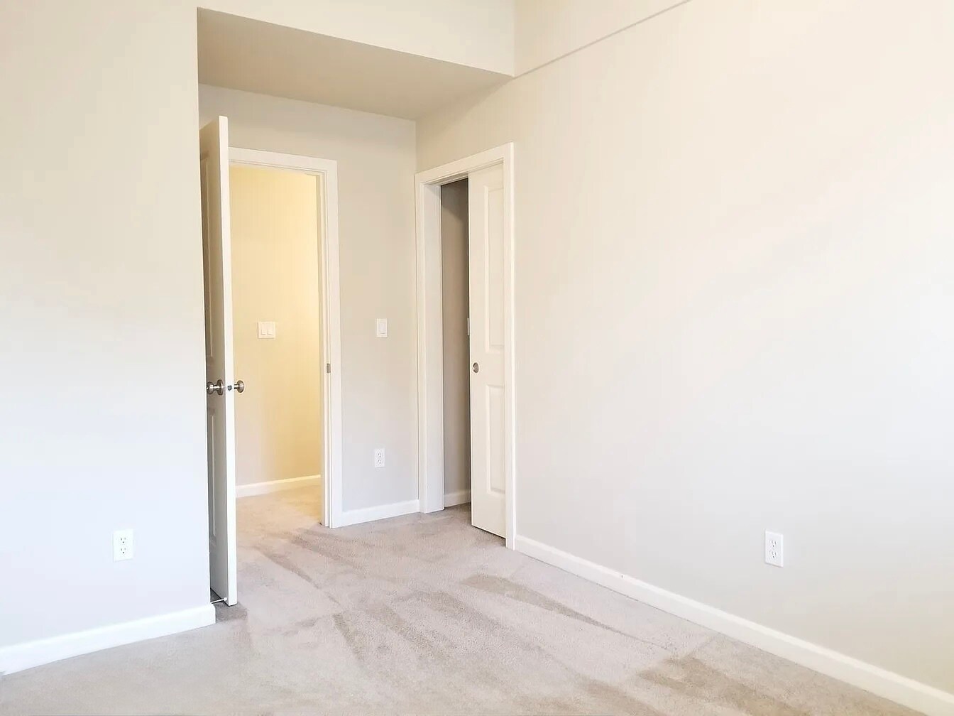 Building Photo - 16715 SW Baseline Rd