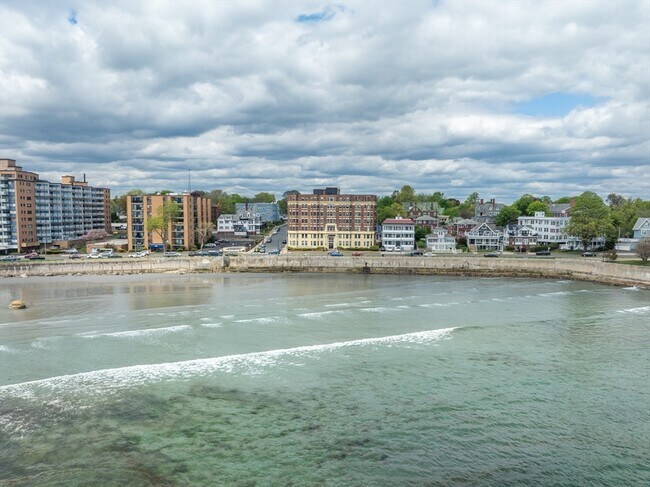 Building Photo - 285 Lynn Shore Dr