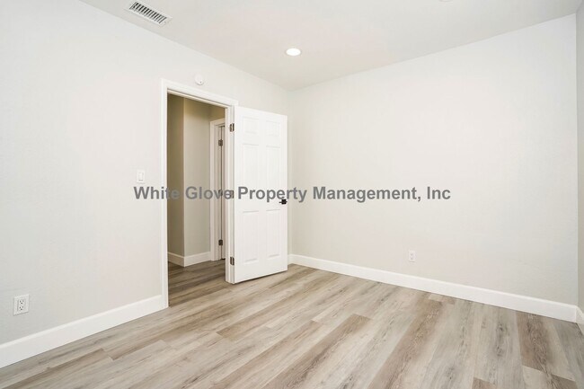 Building Photo - Remodeled 3 Bedroom Fullerton Home