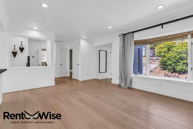Building Photo - 16093 Selborne Dr