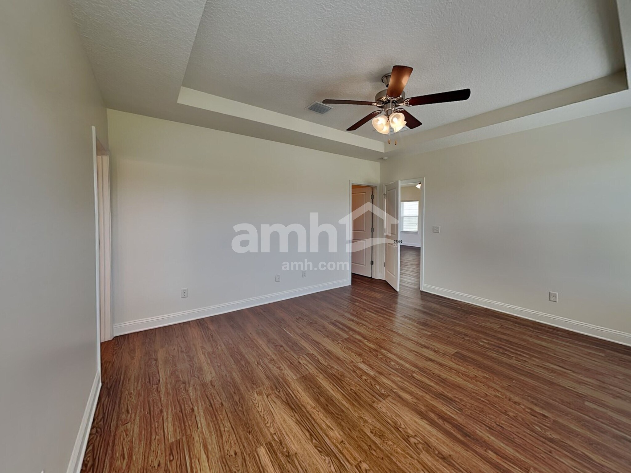Building Photo - 898 Sunny Stroll Dr