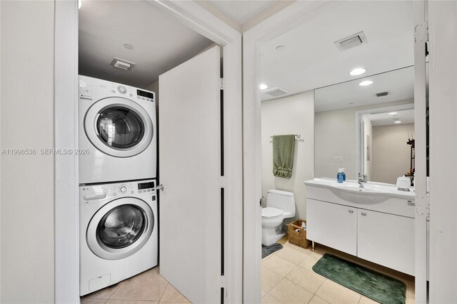 Building Photo - 1850 S Ocean Dr