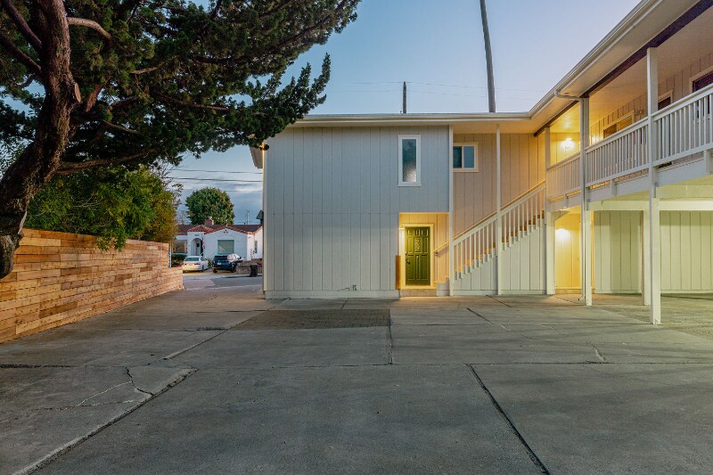 Building Photo - 214 S Branciforte Ave