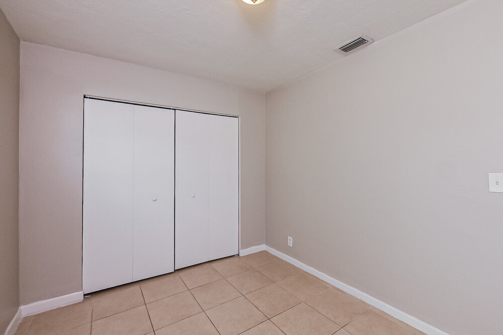 Building Photo - 1107 NW 15th Ct