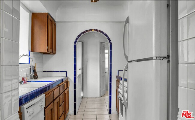 Building Photo - 6369 Orange St