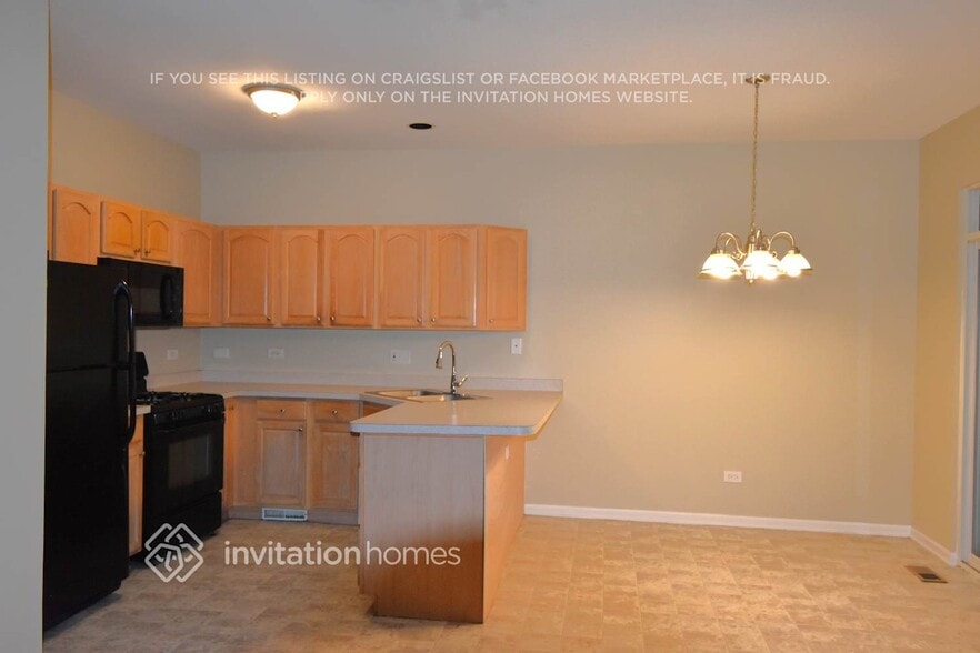 Building Photo - 3862 Pathfinder Ln