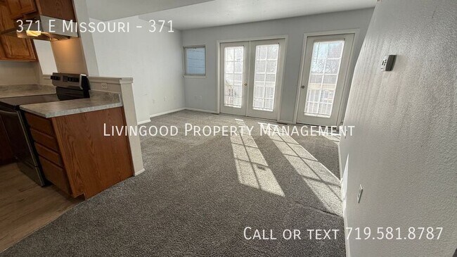 Building Photo - 371 E Missouri-371