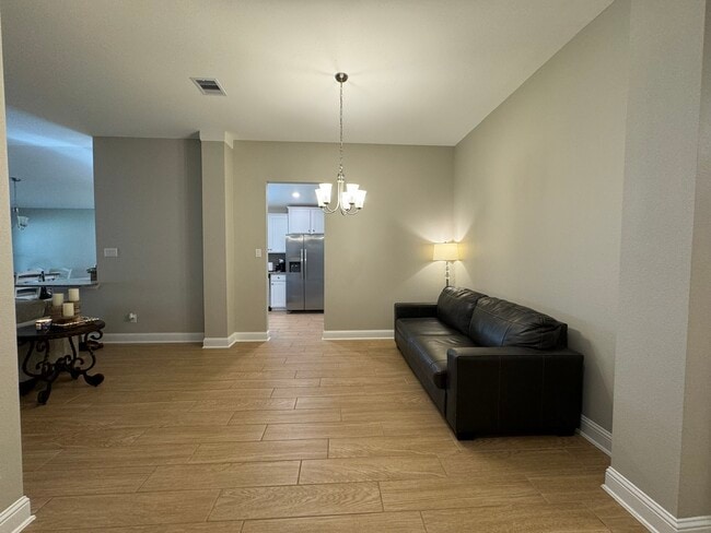 Building Photo - 486 Terra Vis Cir
