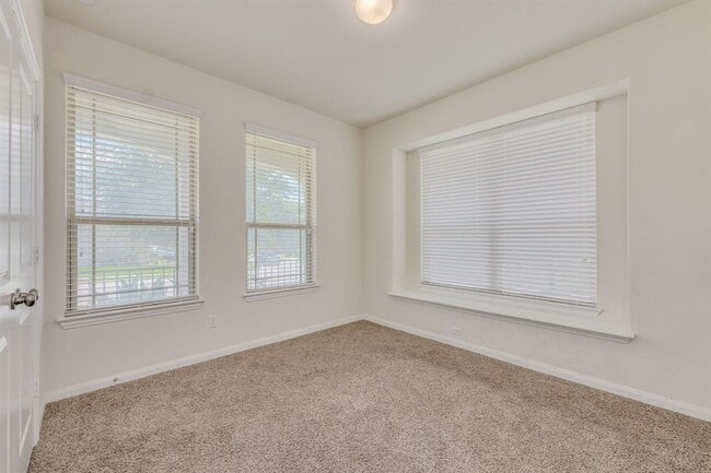 Building Photo - 2920 Rabbit Creek Dr
