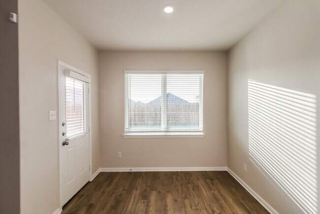 Building Photo - 7606 Tipton Meadow Way
