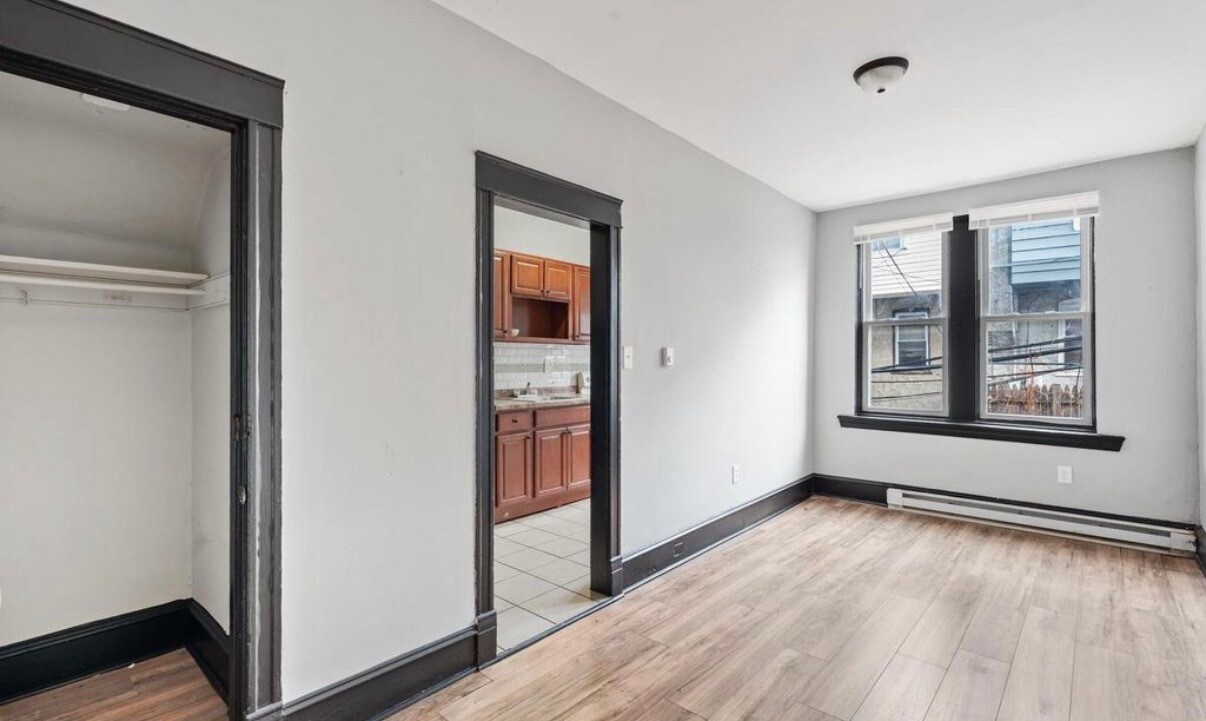 Building Photo - 3239 N 26th St