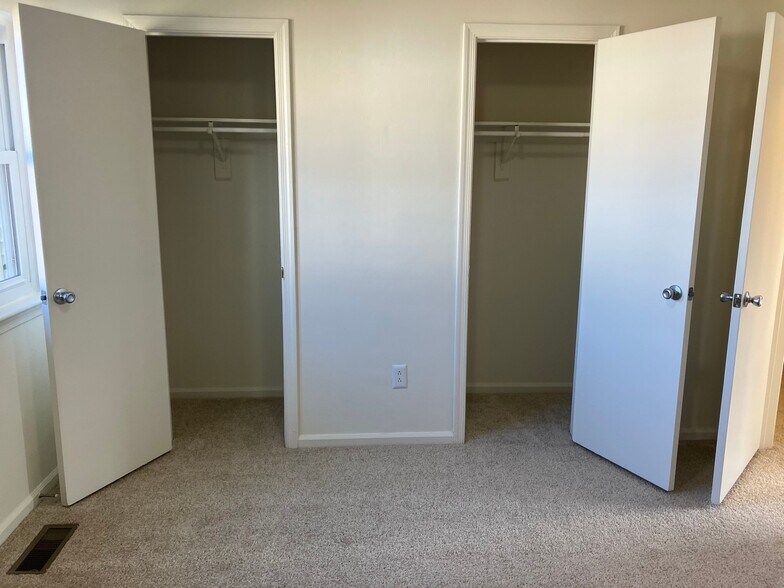 Building Photo - 4304 Worthing Ln