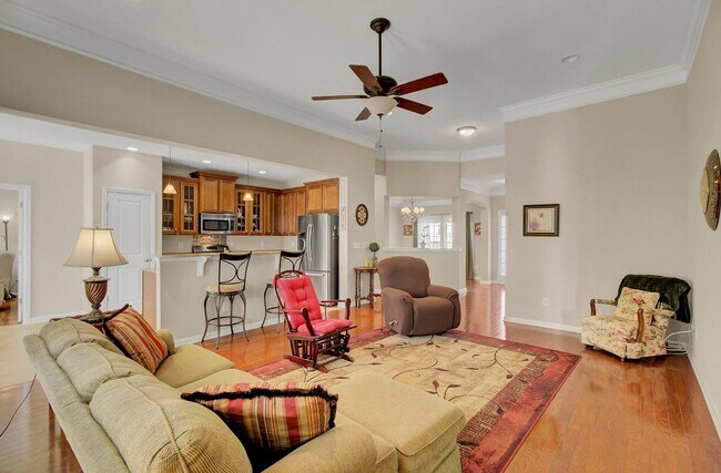 Building Photo - 160 Mayfield Dr