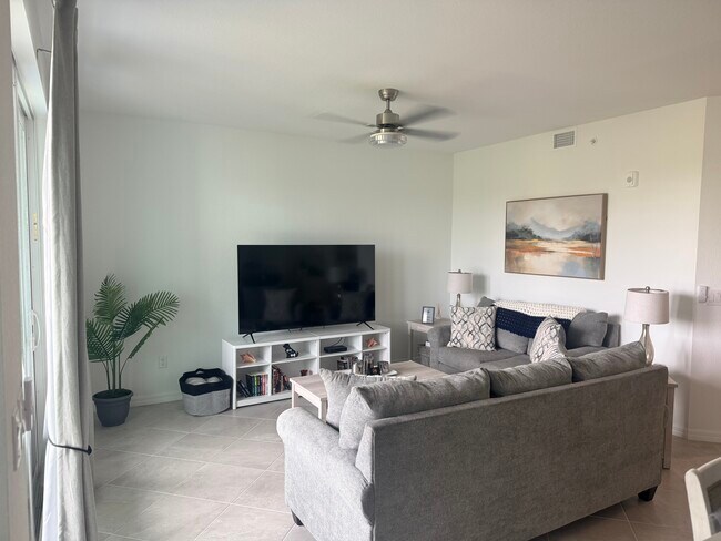 Building Photo - Galapagos Ct. Unit 104 Veranda Condo- Wellen Park G&CC