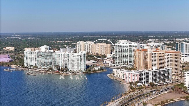 Building Photo - 750 N Tamiami Trl